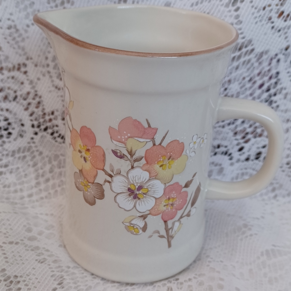 VINTAGE Nitto MEADOW-STONE JAPAN STONEWARE CREAMER 4.5" (H)